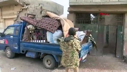 8 çocuklu Suriyeli aile 8 yıl sonra Suriye'deki evlerine geri döndü