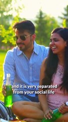 Avoid living a divided life   Acharya Prashant