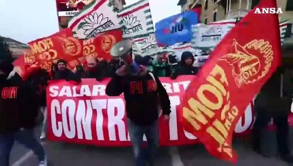 Genova, nuova manifestazione dei metalmeccanici