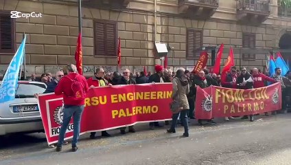 Il video della protesta dei metalmeccanici a Palermo sotto la sede di Sicindustria