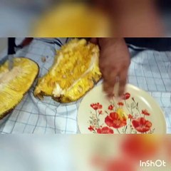 Jackfruit cutting