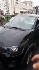 Após acidente, homem quebra vidros de carro, deixa mulher ferida e foge em São José