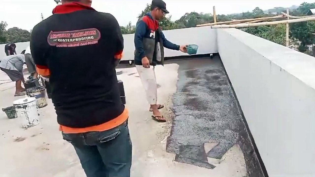 Cara Mengatasi Dak Beton Bocor dengan Memilih Produk Waterproofing
