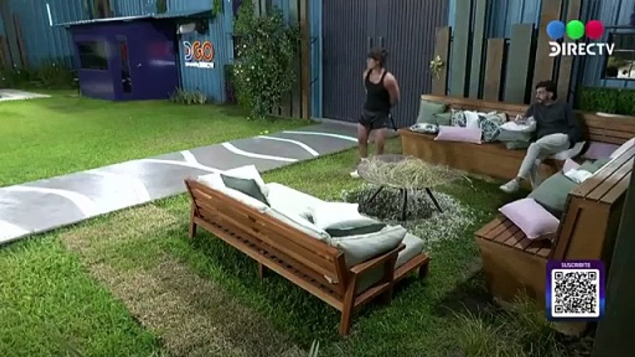 Renato Rossini tiene un plan para conquistar a Martina, pero ella no quiere más que una amistad