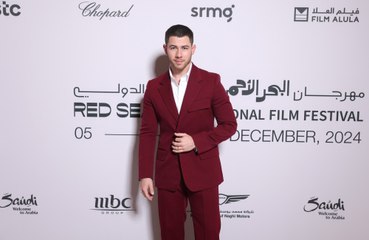 Nick Jonas says having a "very tight-knight inner circle" saved him from "a lot of the pitfalls" of fame