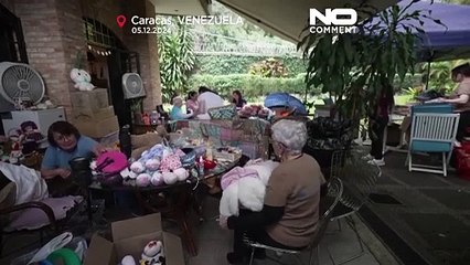 Voluntários restauram brinquedos na Venezuela para oferecerem a crianças este Natal