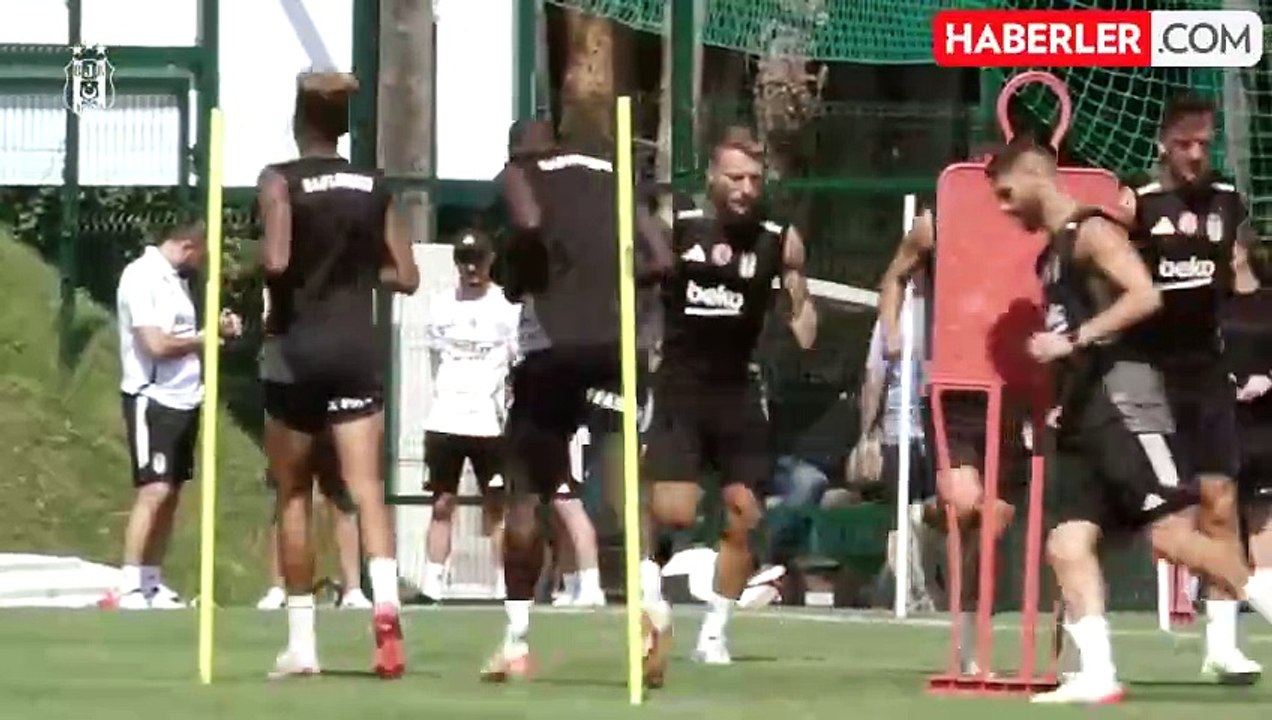 Twente-Beşiktaş maçına siyah-beyazlı taraftarlar alınmayacak