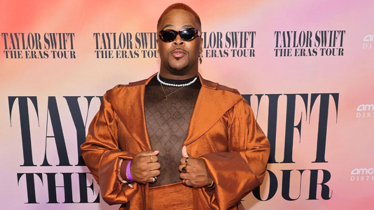 Eras Tour Dancer Kameron Saunders Says He Cried for Days After it Ended, Praises Taylor Swift | THR News Video