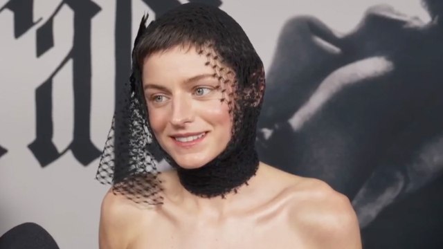 Emma Corrin on Co-Star Bill Skarsgård as Count Orlock in 'Nosferatu': It's Jaw-Dropping | THR Video