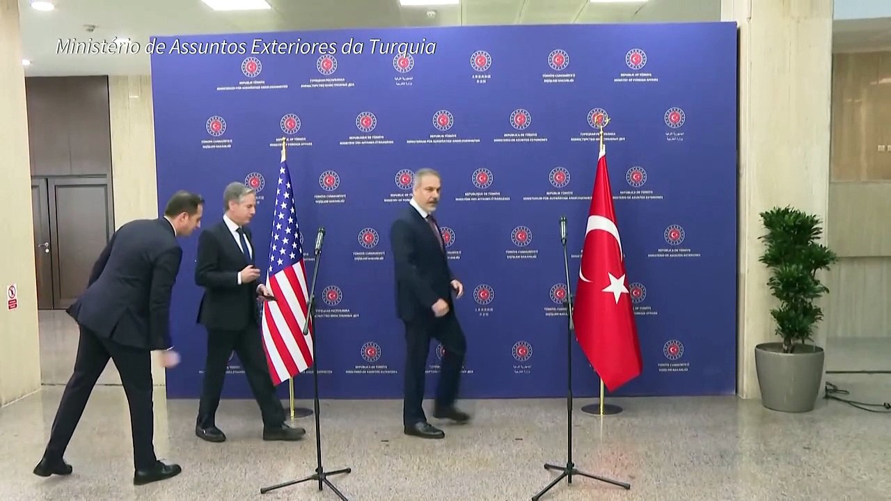 Blinken diz à Turquia que é 'imperativo' combater jihadistas do EI na Síria