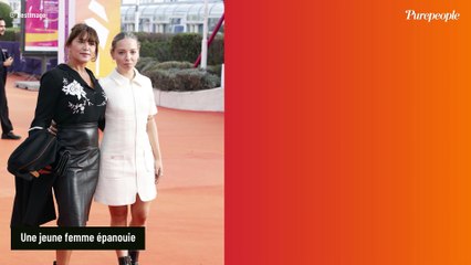 Sinclair et Emma de Caunes : Leur fille Nina a bien grandi, une jeune femme épanouie déjà très sûre d'elle