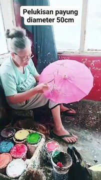 Experience Indonesian Craftsmanship with Umbrella Geulis