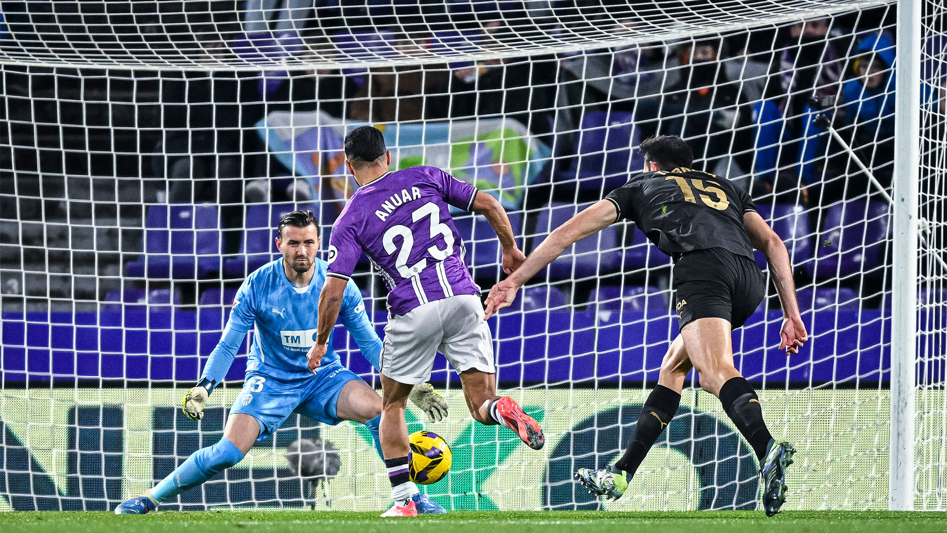 Valladolid v Valencia