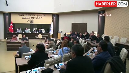 Van Büyükşehir Belediye Meclisi'nde, Doğan ve Okay'ın Gözaltına Alınmasına Tepki