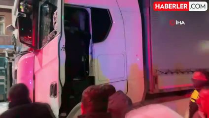 Polislerin Üzerine Tır Sürdü, Gece Uyurken Yakalandı