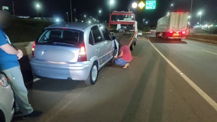 Que perigo! Roda se solta de veículo em movimento no Trevo Cataratas