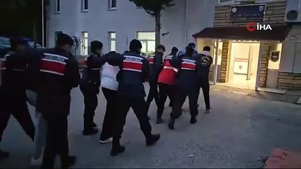 İlçenin kabusu olmuşlardı! Jandarma hepsini yakaladı