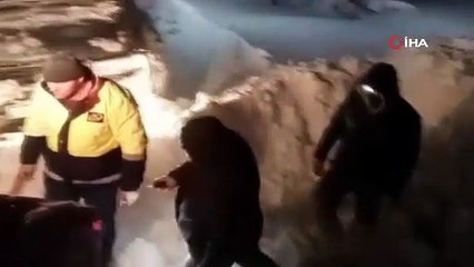 Kar kalınlığının 1,5 metreye çıktı! Ekipler yardımlarına koştu