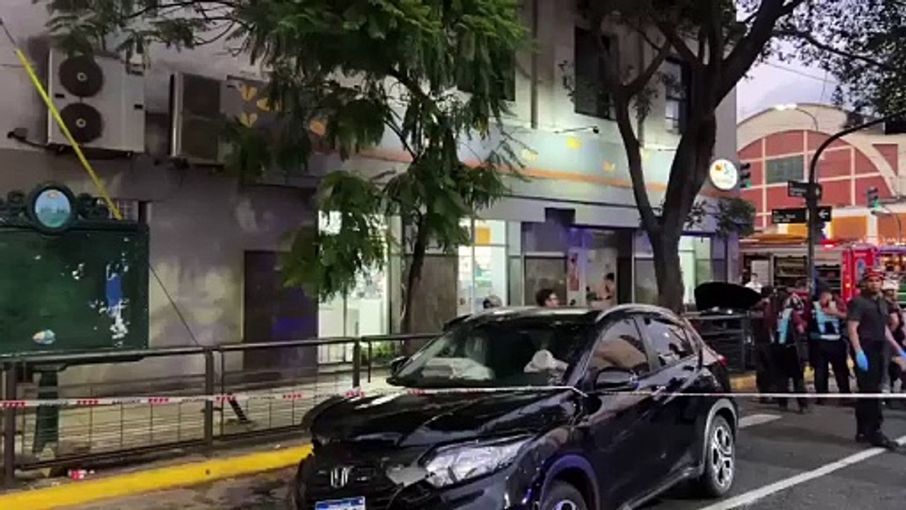 Marta Minujin chocó