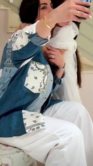 رد فعل تيا يوم شافت أمها في بيت نجلاء عبدالعزيز.. مبهورة