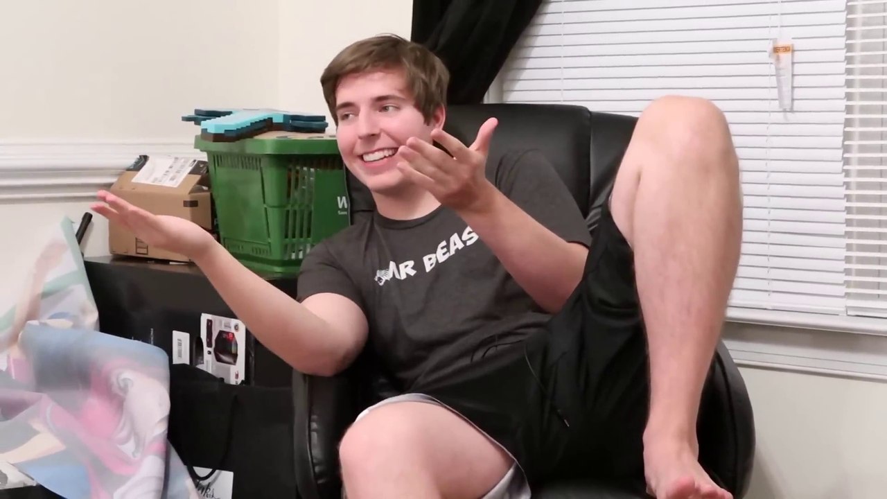 Tipping Pizza Delivery Guys $10,000