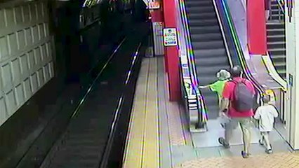Daily Dose of Funny Escalator Fails
