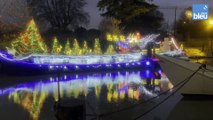 Péniche de Noël à Beaucaire (Gard).