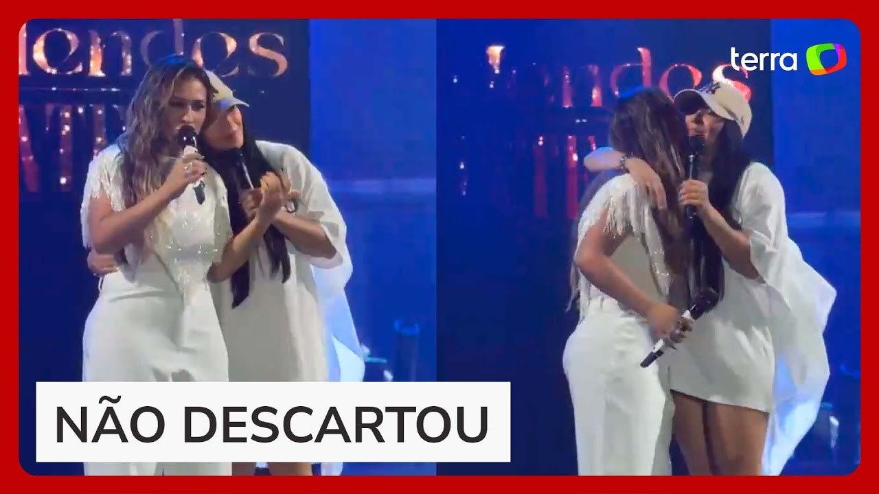Simone leva Simaria para show e desabafa sobre a volta da dupla