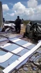 Dois carros perdem controle e derrubam muro do centro de treinamento do CSA