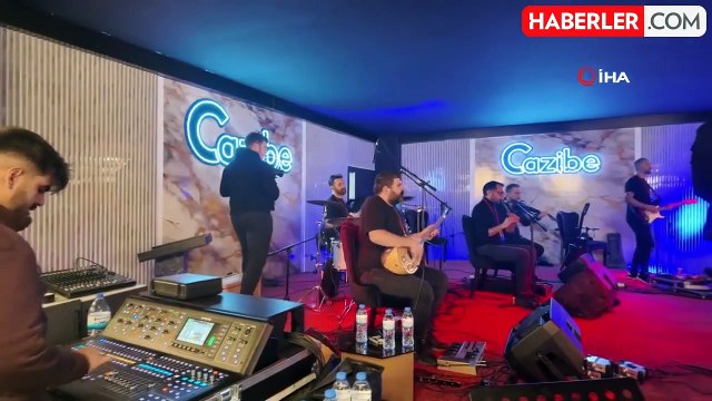 Seydi Elazığ'da Unutulmaz Bir Gece Yaşattı