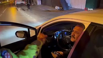 Polisi çileden çıkardı! Hem alkollü hem suçlu hem güçlü
