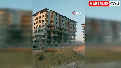 Hatay'da 8 Katlı Bina Kontrollü Olarak Yıkıldı