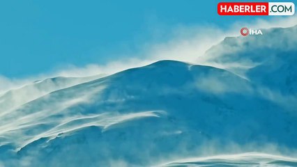 Süphan Dağı'ndaki Kar Fırtınası Göz Kamaştırıyor
