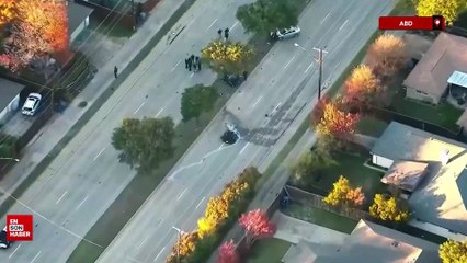 ABD'deki kazada lüks spor otomobil ortadan ikiye ayrıldı