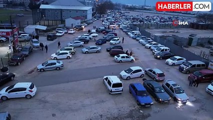 Suriyeliler, Ülkelerine Dönmek İçin Oto Pazarlarını Doldurdu