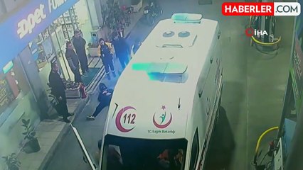 Otomobil Kapısına Çarpan Motosiklet Sürücüsü Yaralandı