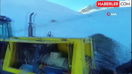 Hakkari'de Zorlu Koşullarda Su Arızası Giderildi