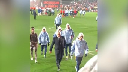 El polémico gesto de Vinicius de “a Segunda” a los aficionados del Rayo