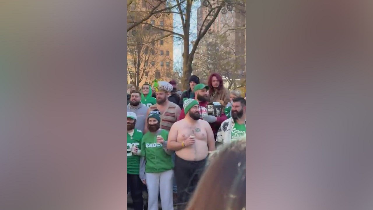 Jason Kelce clones invade Philadelphia in jaw-dropping look-alike contest