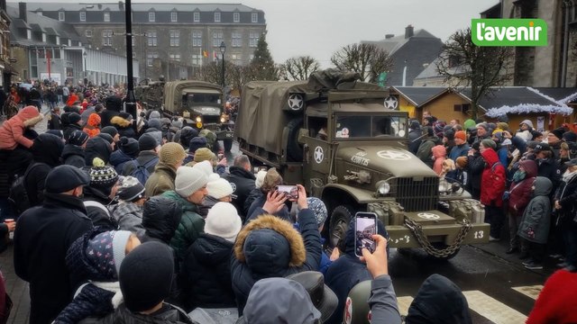 Bastogne remémore la Bataille des Ardennes par un hommage aux héros du passé via le défilé des véhicules historiques