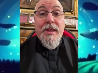 Hay menos fieles porque la Iglesia dejó de evangelizar - Padre Juan Molina