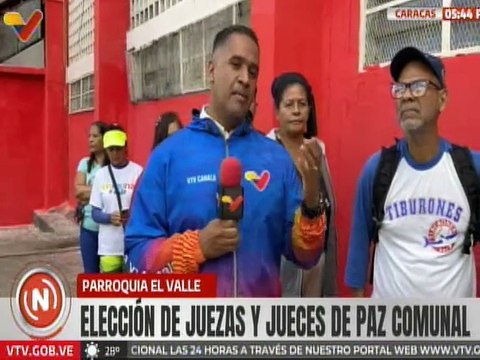 Caraqueños continúan participando activamente en la elección comunal de jueces de paz
