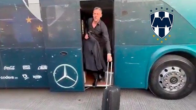 Afición de Rayados se rinde ante Martín Demichelis y el club previo a la final contra América