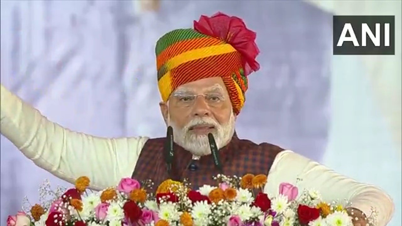PM मोदी का विपक्ष पर कड़ा प्रहार,कहा-कांग्रेस ने हमेशा समाधान के बजाए जल विवाद को बढ़ावा दिया