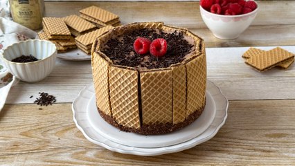 Tarta de la abuela italiana con galletas de barquillo de chocolate (sin horno)