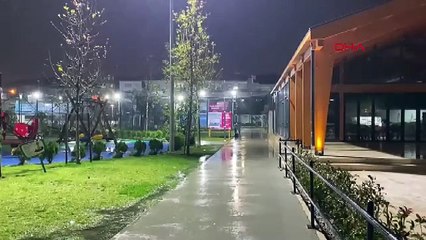 İstanbul'da falçatalı saldırı: Yaralılar var