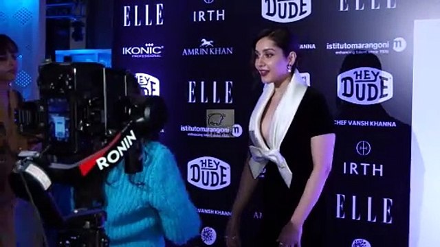 Raashii Khanna ने Black & White Outfit में Elle India Graduates Awards 2024 में आई नजर