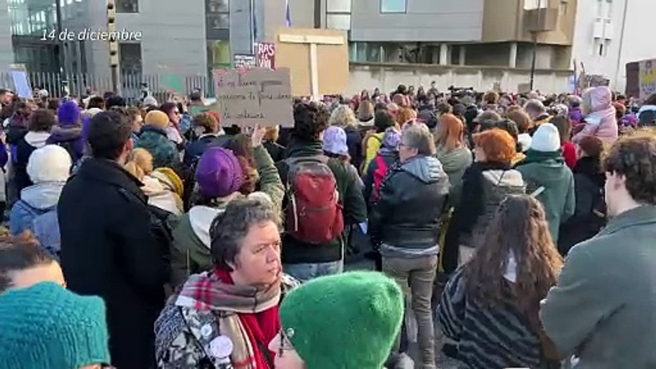 Pelicot elogia "coraje" de su exmujer en último día de macrojuicio por violación en Francia