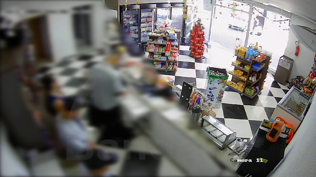 Grupo pratica assaltos em dois postos de combustíveis de Curitiba; um morre após confronto