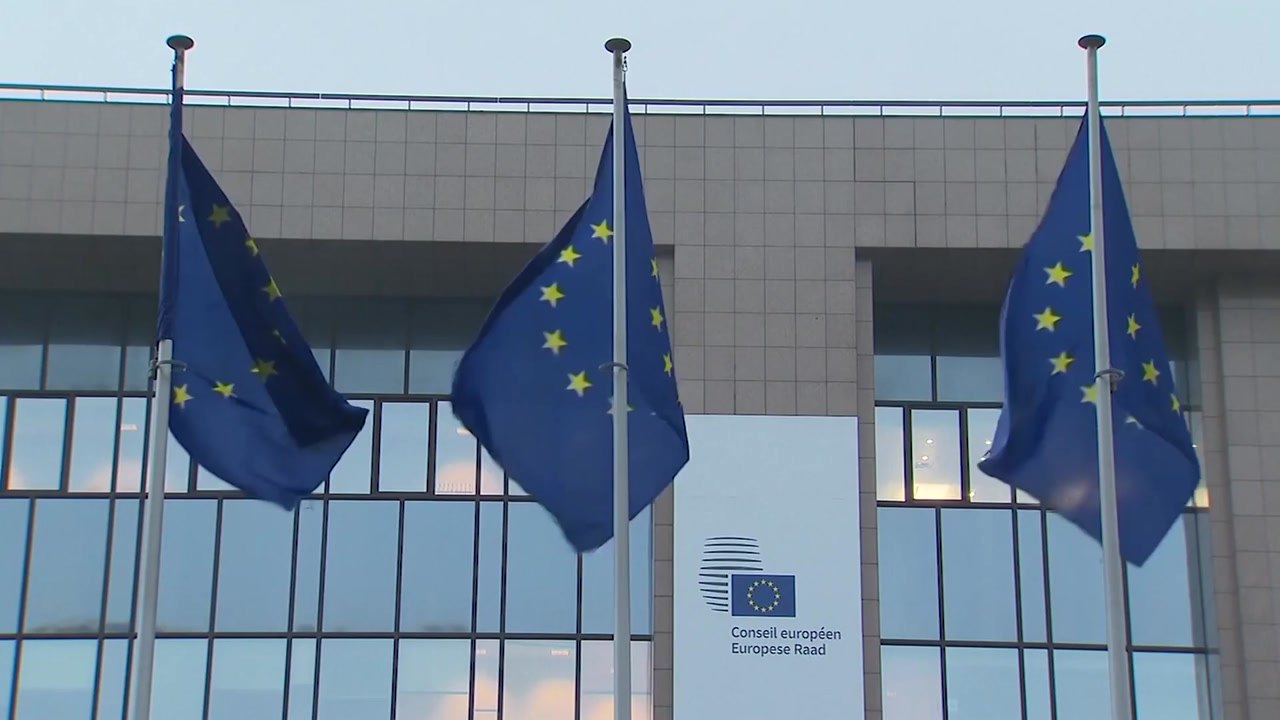 EU, '러시아 군사 지원' 북한 고위관리 2명 제재 / YTN
